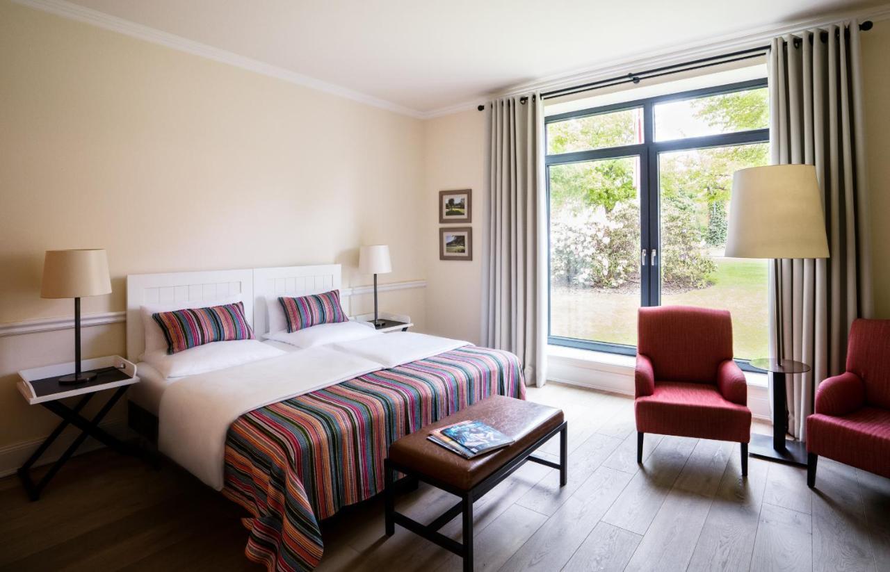Alveslohe Hotel & Gaestehaus Gut Kaden מראה חיצוני תמונה