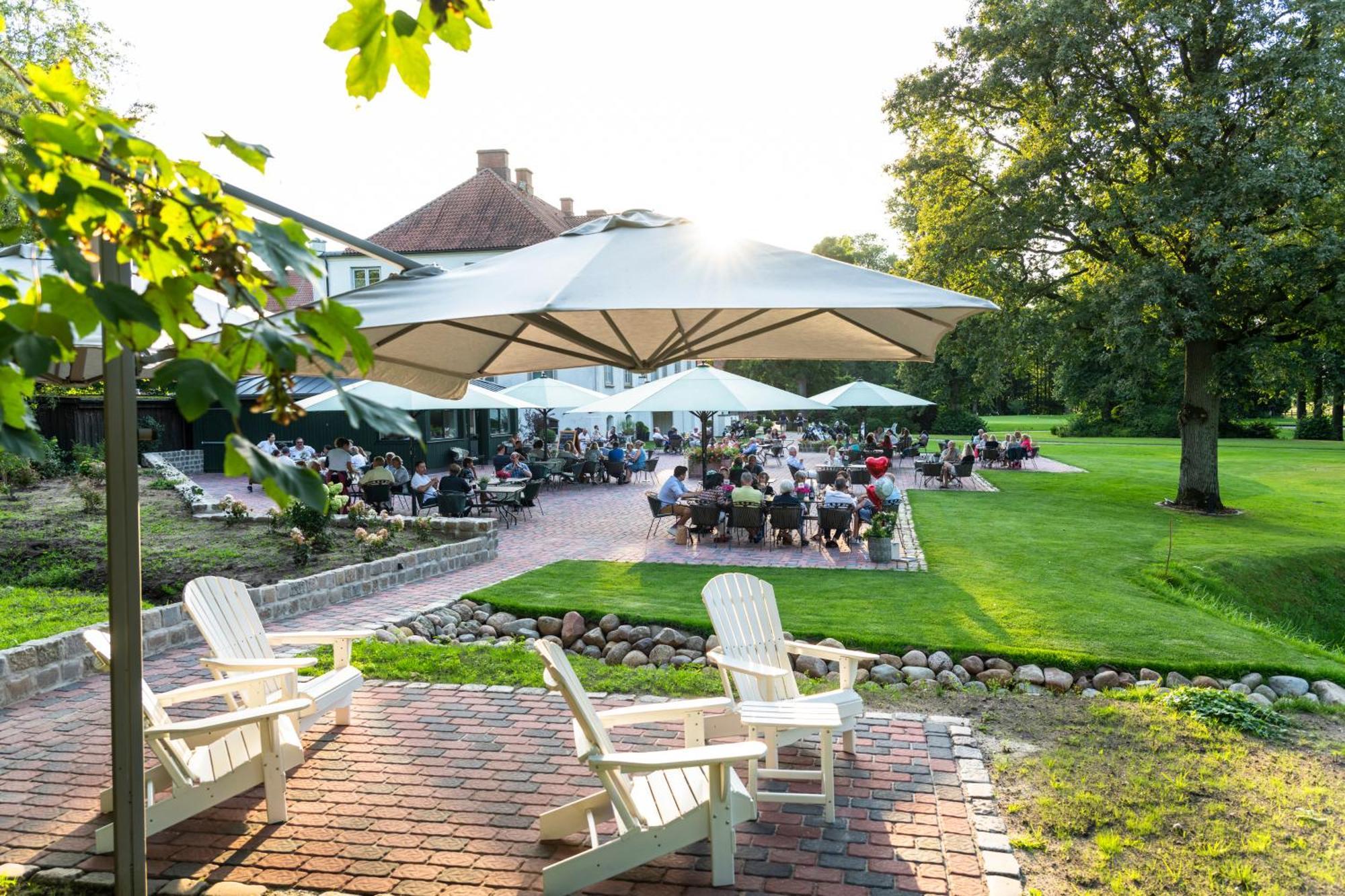 Alveslohe Hotel & Gaestehaus Gut Kaden מראה חיצוני תמונה