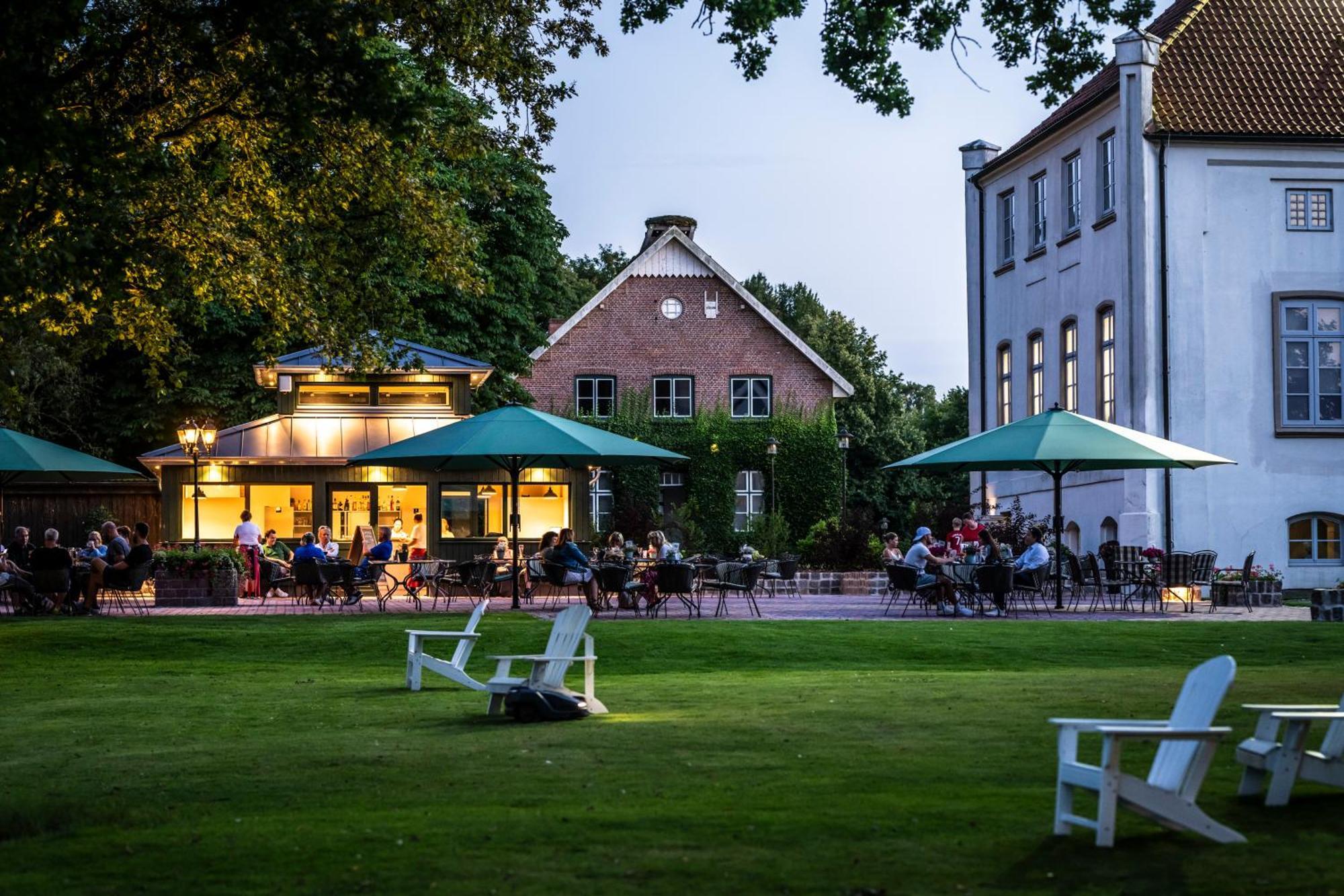 Alveslohe Hotel & Gaestehaus Gut Kaden מראה חיצוני תמונה